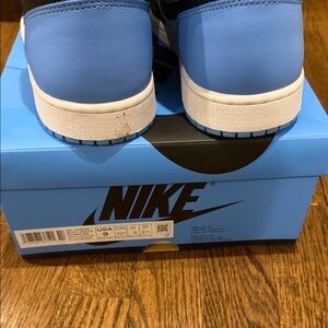 Nike Men's Sneakers air Jordan retro high OG Unc toes